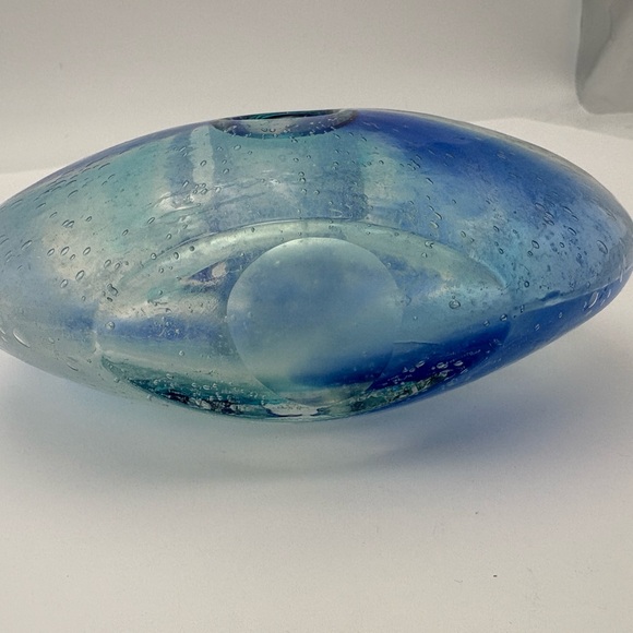 Vintage Blue and Clear Swirl  Glass Donut Vase - Picture 11 of 16